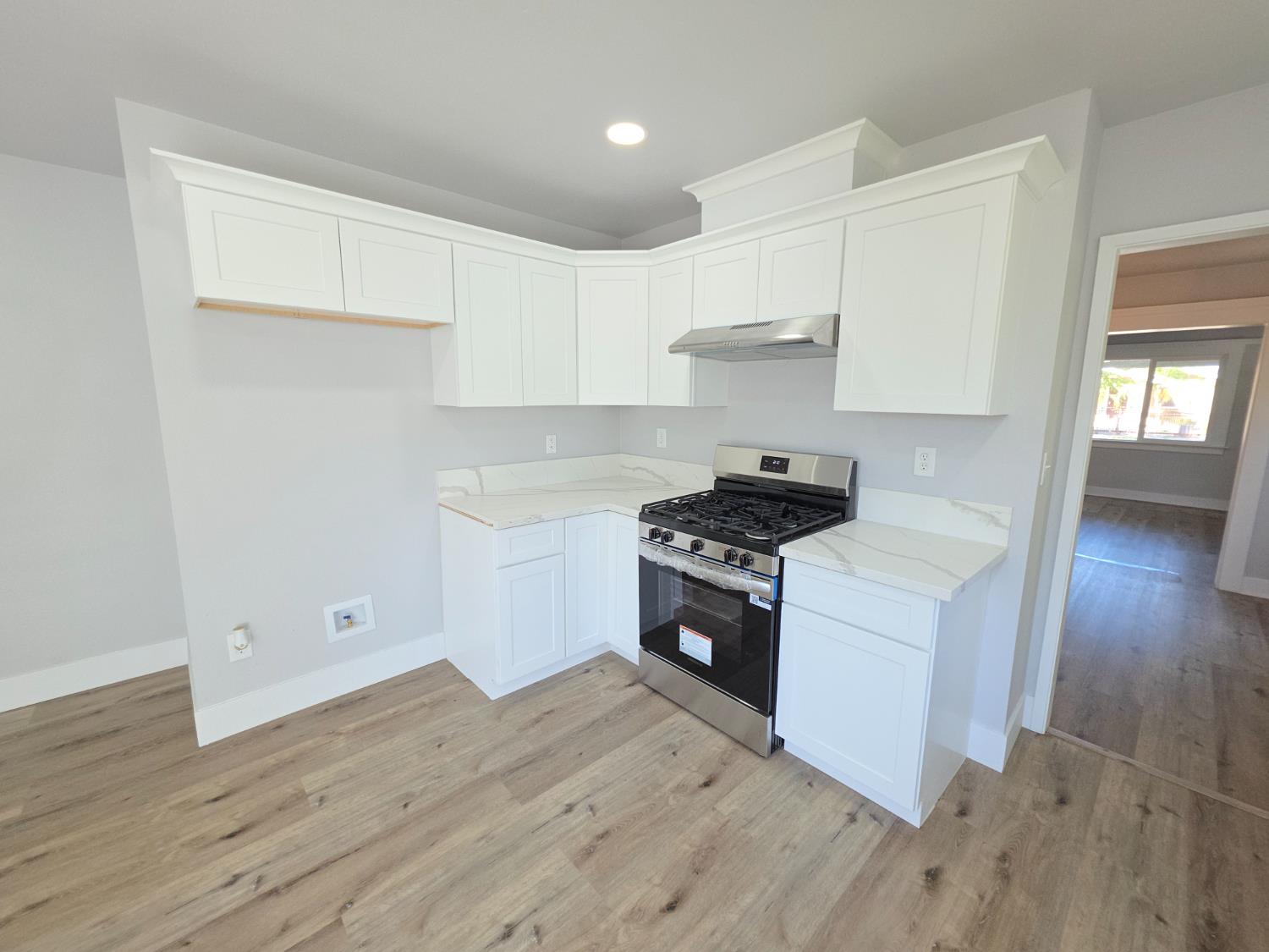 4002 E Lyell Ave, Fresno, CA 93702