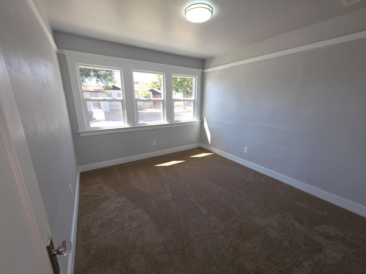 4002 E Lyell Ave, Fresno, CA 93702