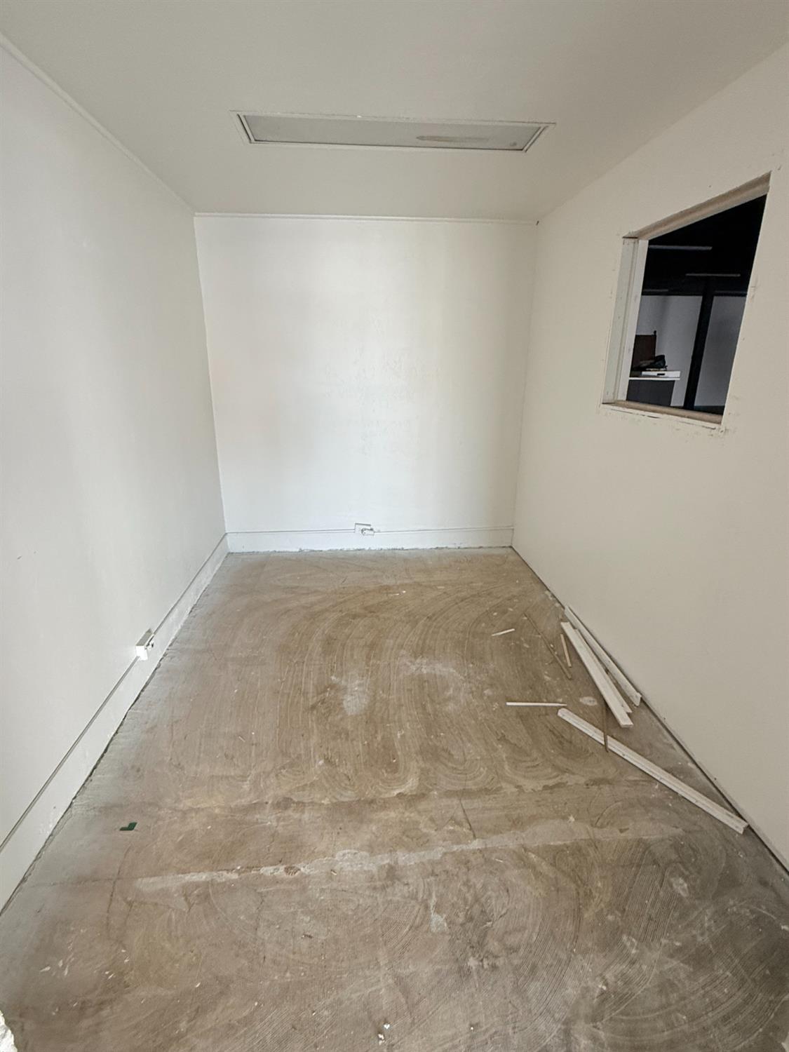 2015 1st St, Selma, CA 93662