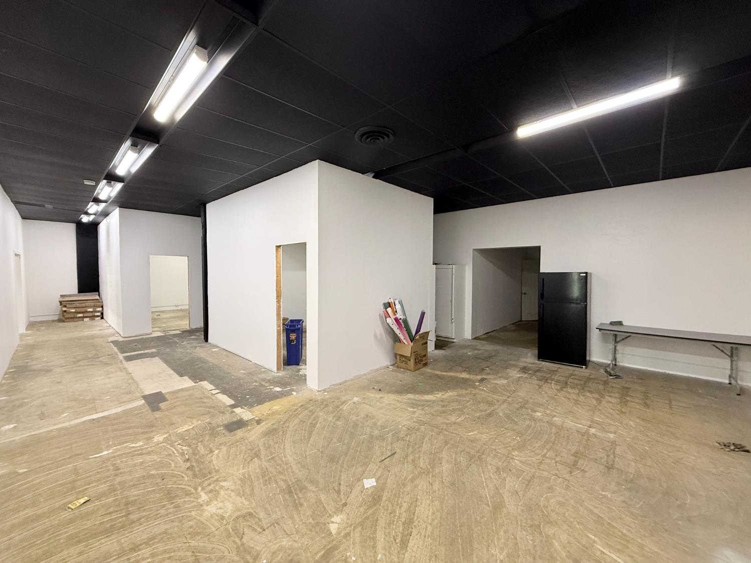 2015 1st St, Selma, CA 93662