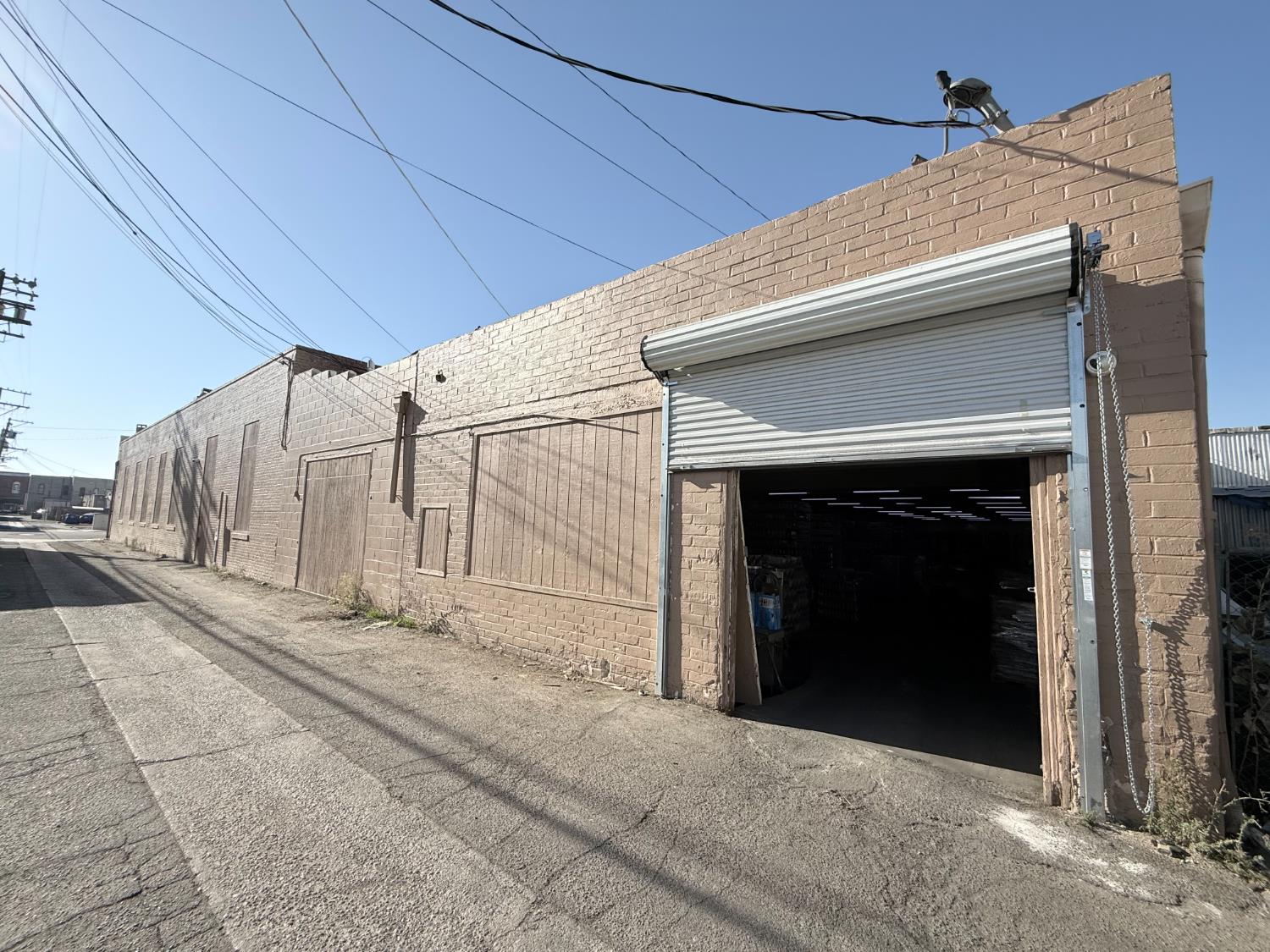 2015 1st St, Selma, CA 93662