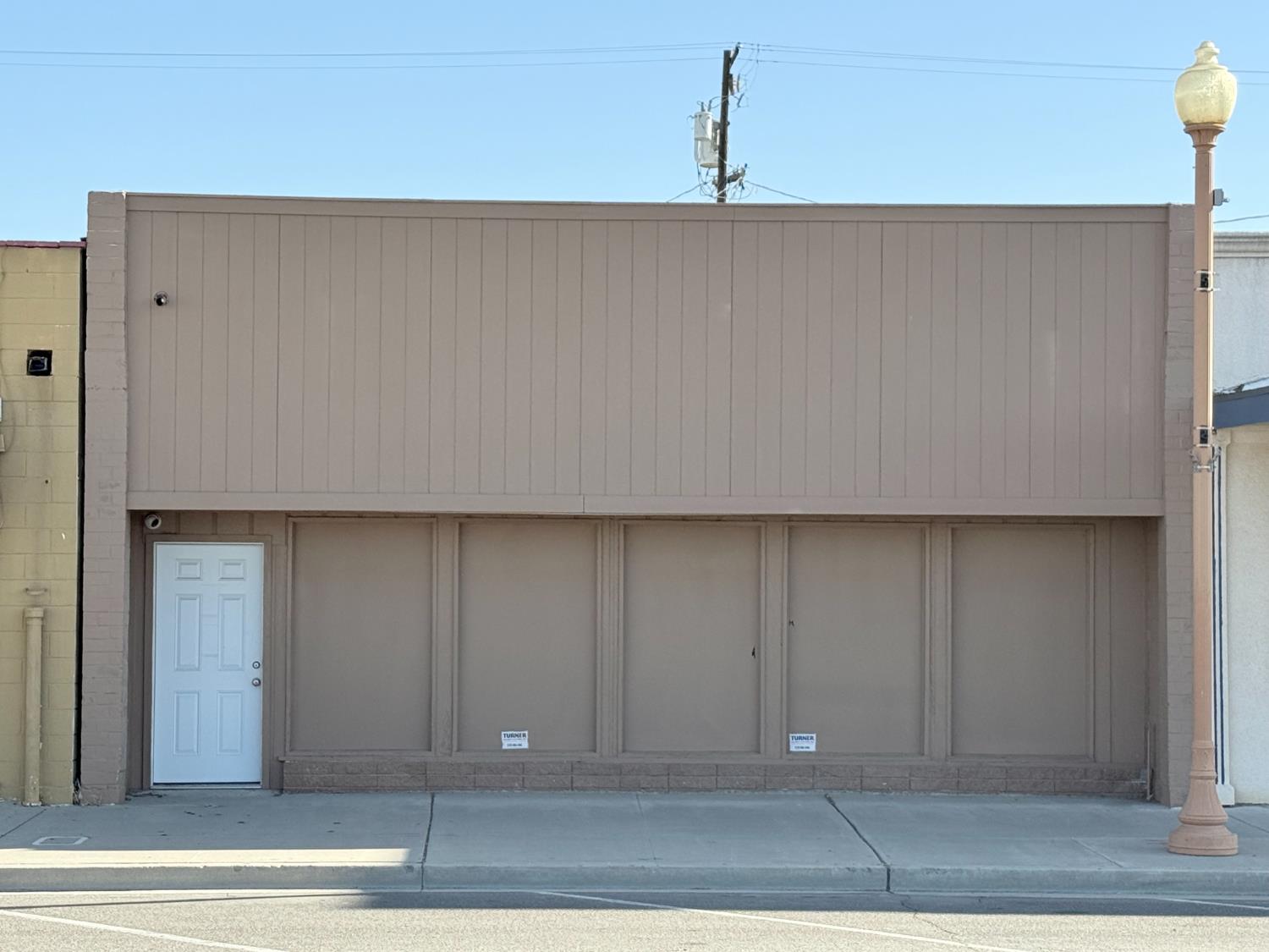 2015 1st St, Selma, CA 93662