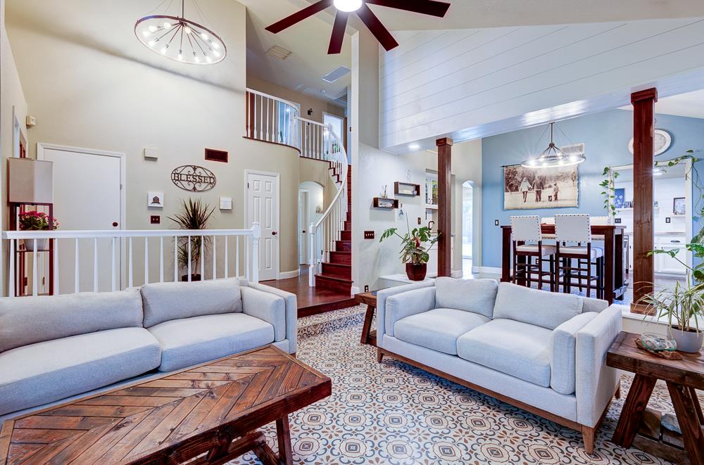 1149 E Salem Ave, Fresno, CA 93720