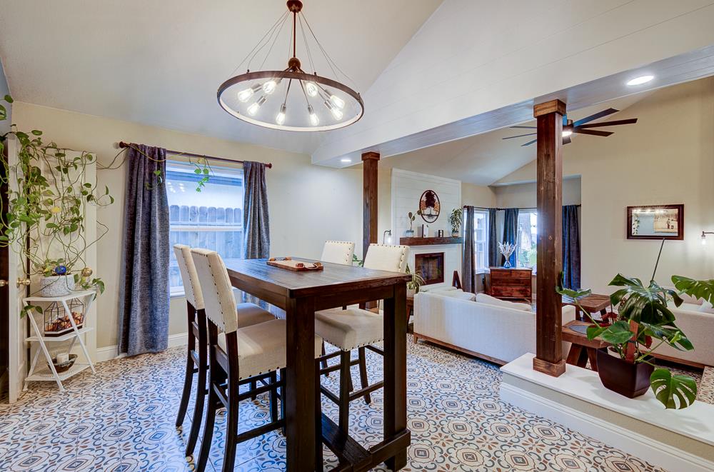 1149 E Salem Ave, Fresno, CA 93720