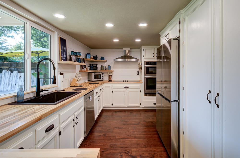 1149 E Salem Ave, Fresno, CA 93720