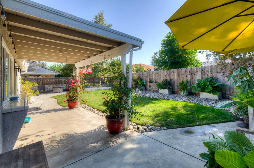 1149 E Salem Ave, Fresno, CA 93720