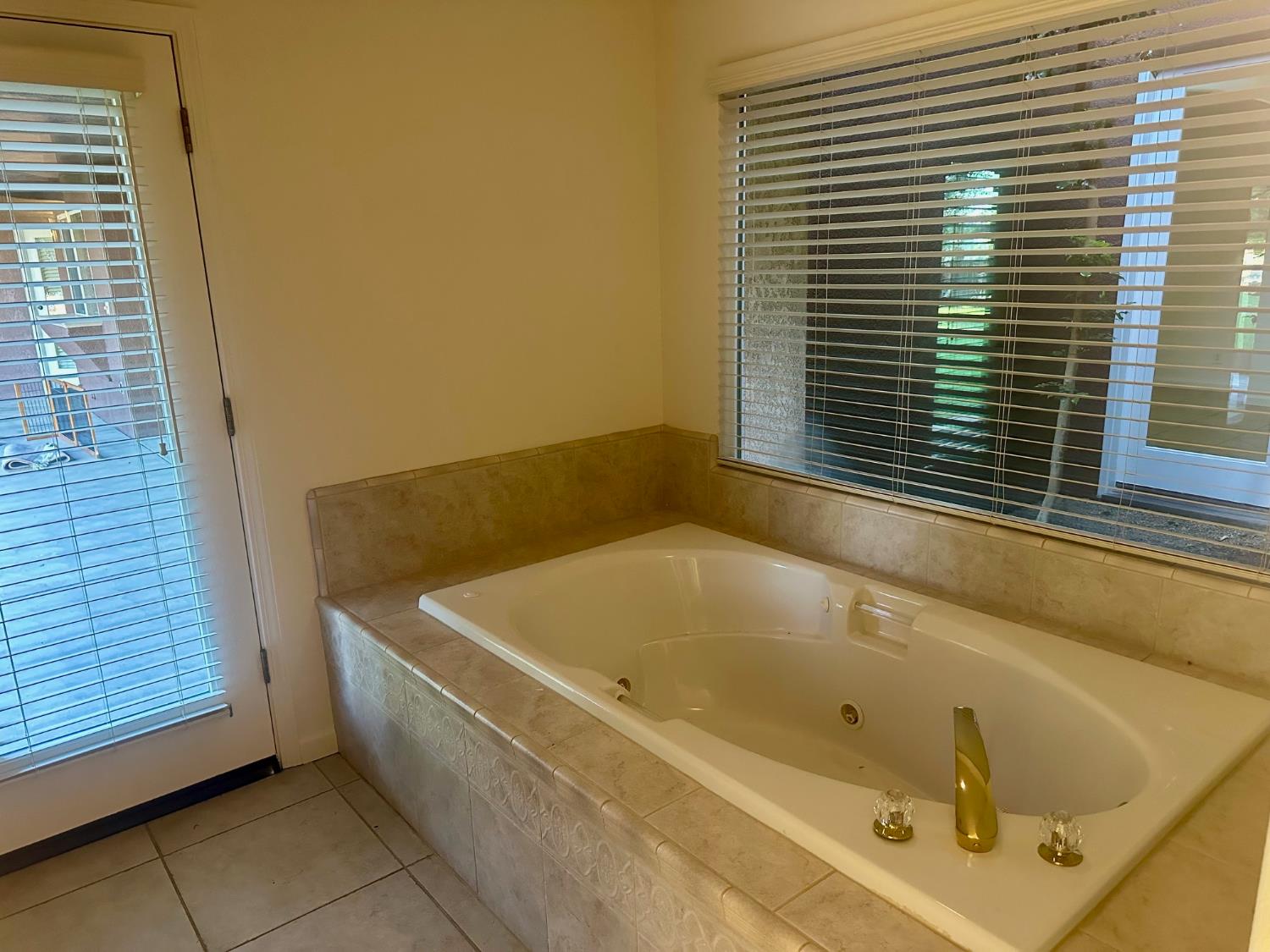 37795 Avenue 17 1/2, Madera, CA 93636