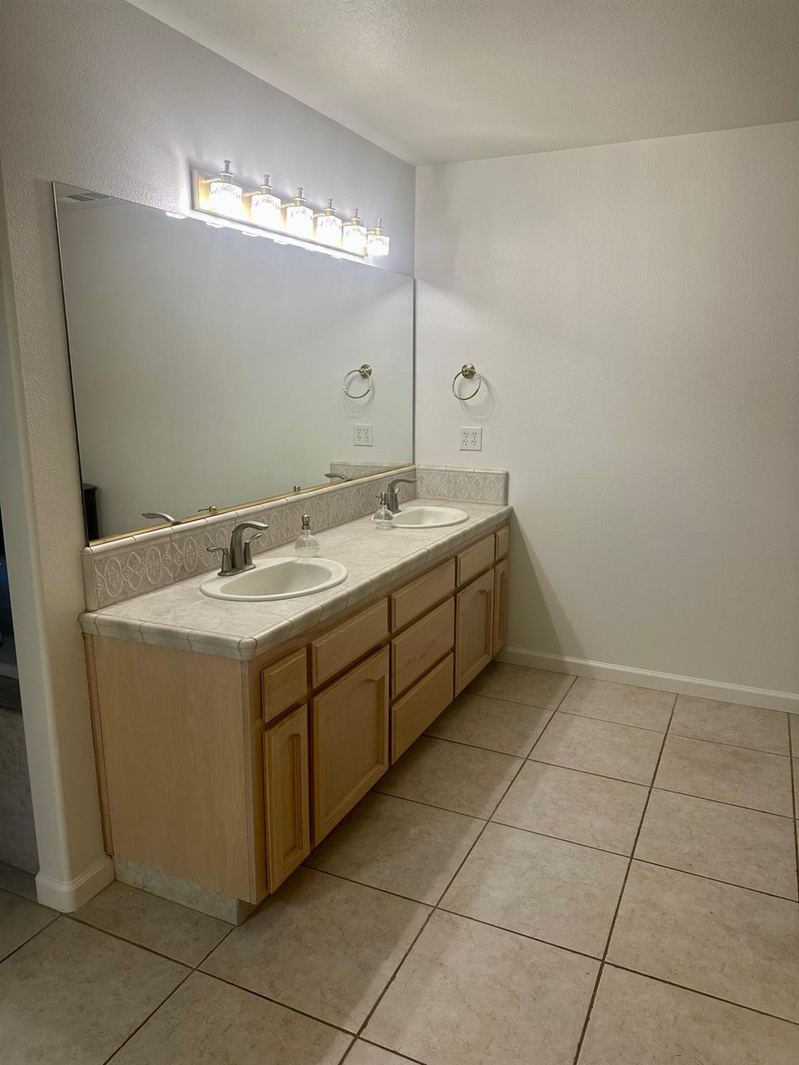 37795 Avenue 17 1/2, Madera, CA 93636