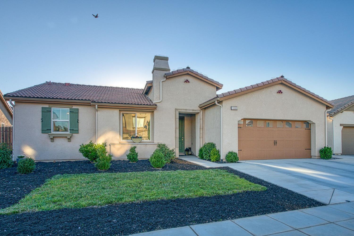 1066 La Canada Ave, Clovis, CA 93619