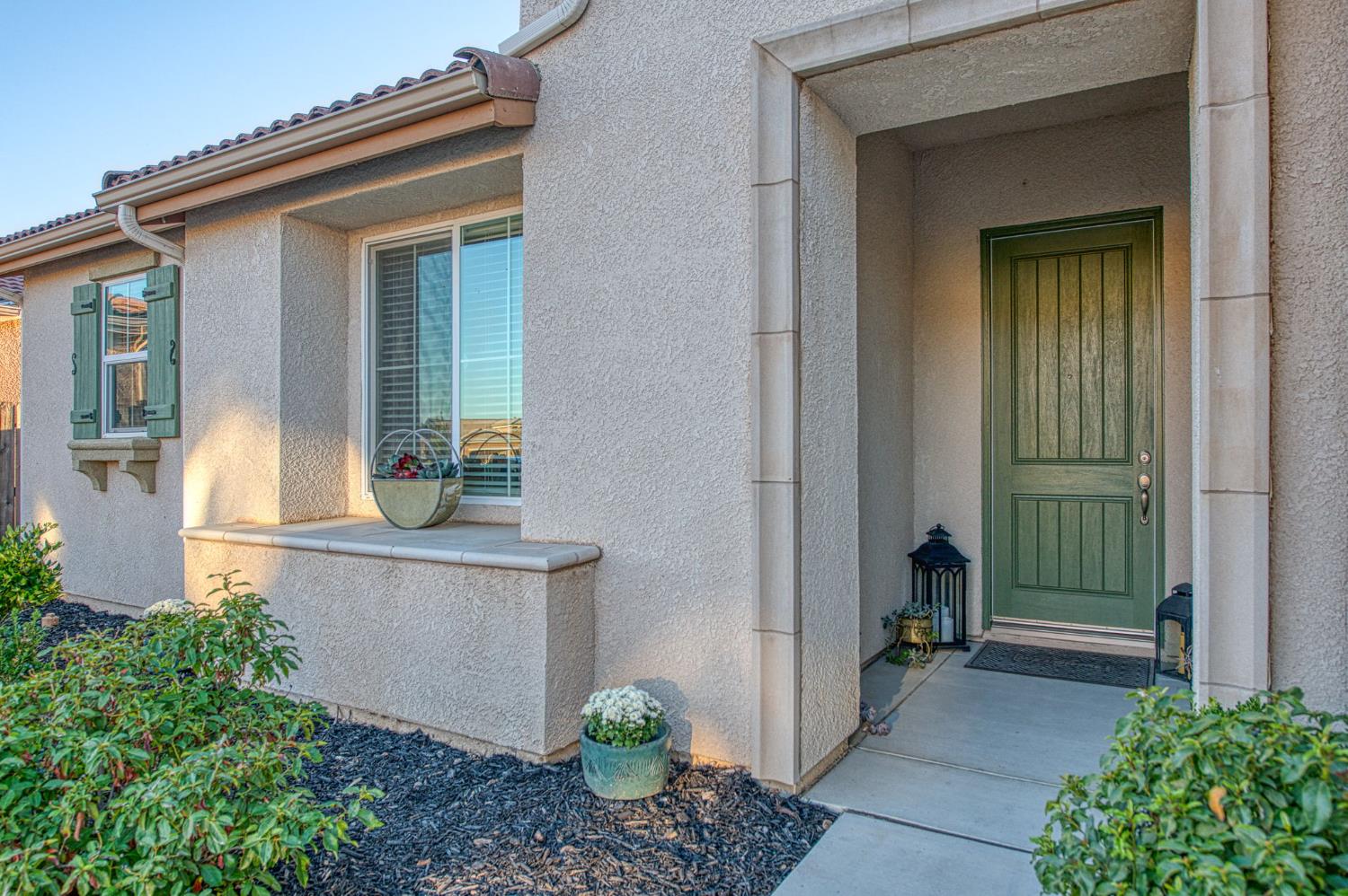 1066 La Canada Ave, Clovis, CA 93619