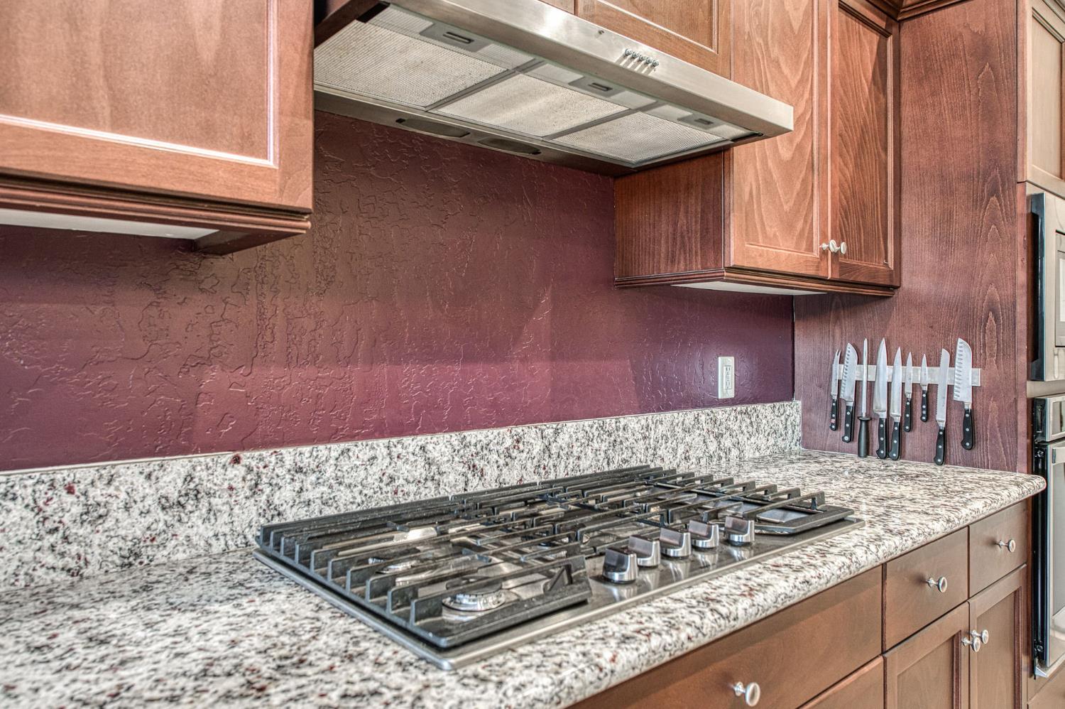 1066 La Canada Ave, Clovis, CA 93619