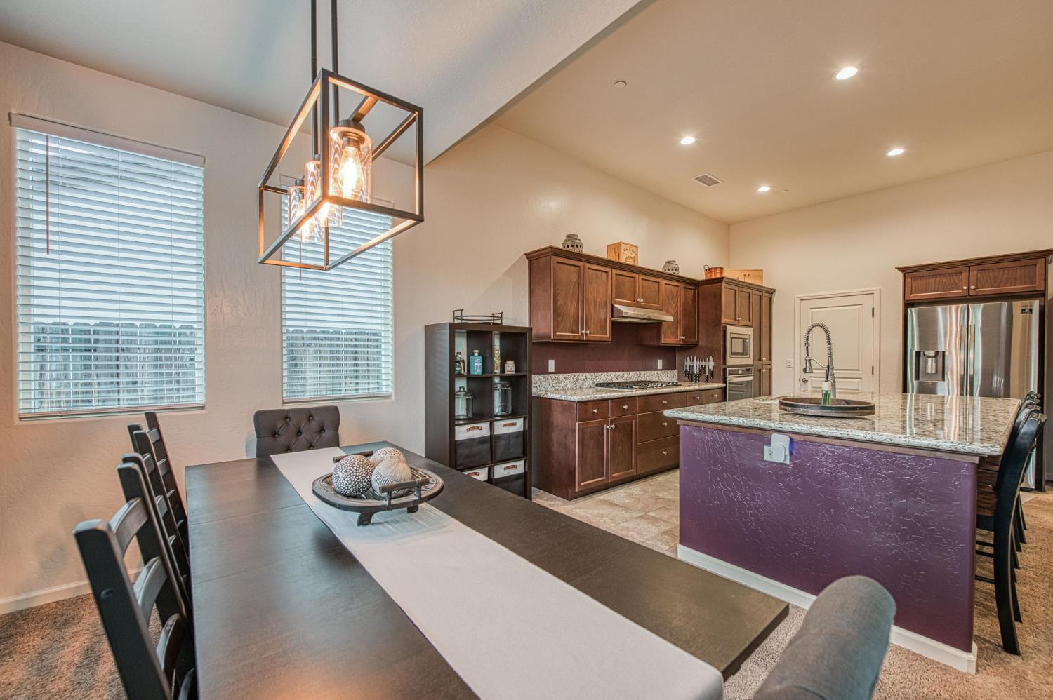 1066 La Canada Ave, Clovis, CA 93619