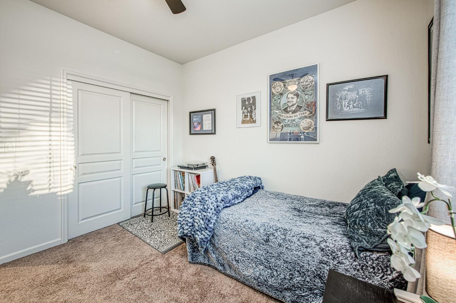 1066 La Canada Ave, Clovis, CA 93619