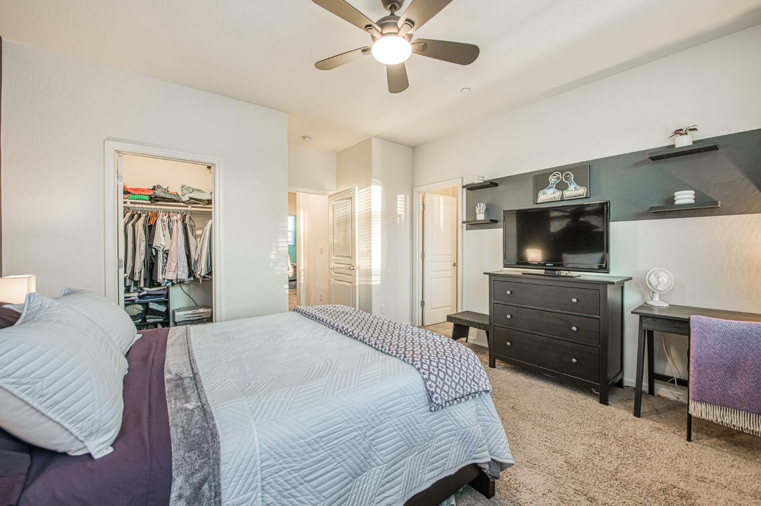 1066 La Canada Ave, Clovis, CA 93619