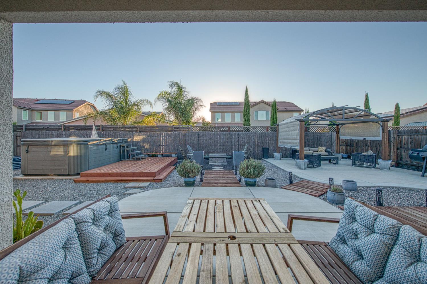 1066 La Canada Ave, Clovis, CA 93619