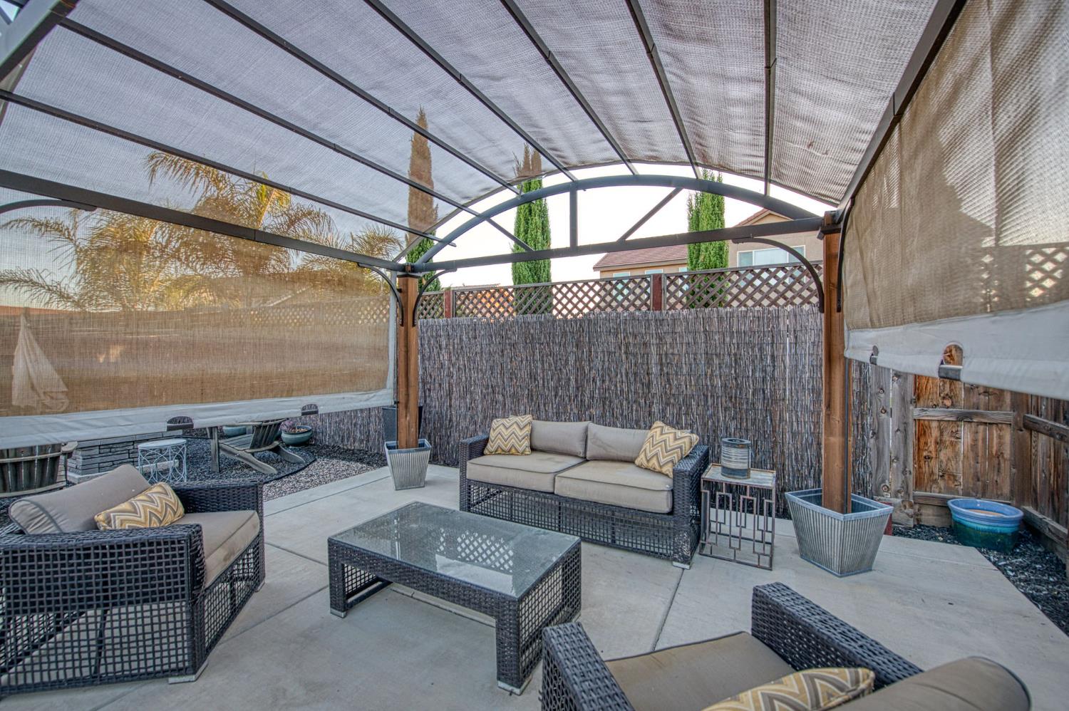 1066 La Canada Ave, Clovis, CA 93619