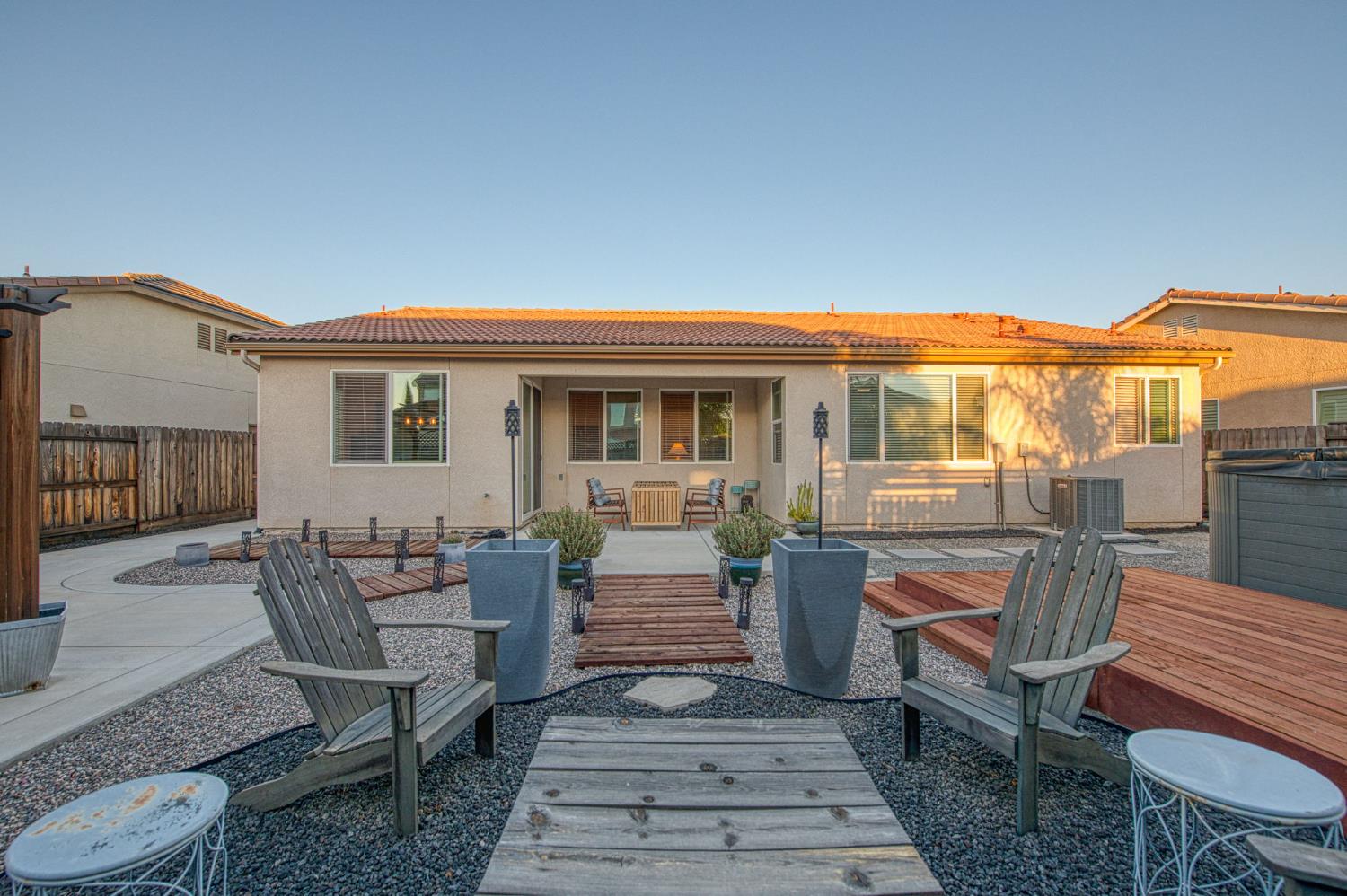 1066 La Canada Ave, Clovis, CA 93619