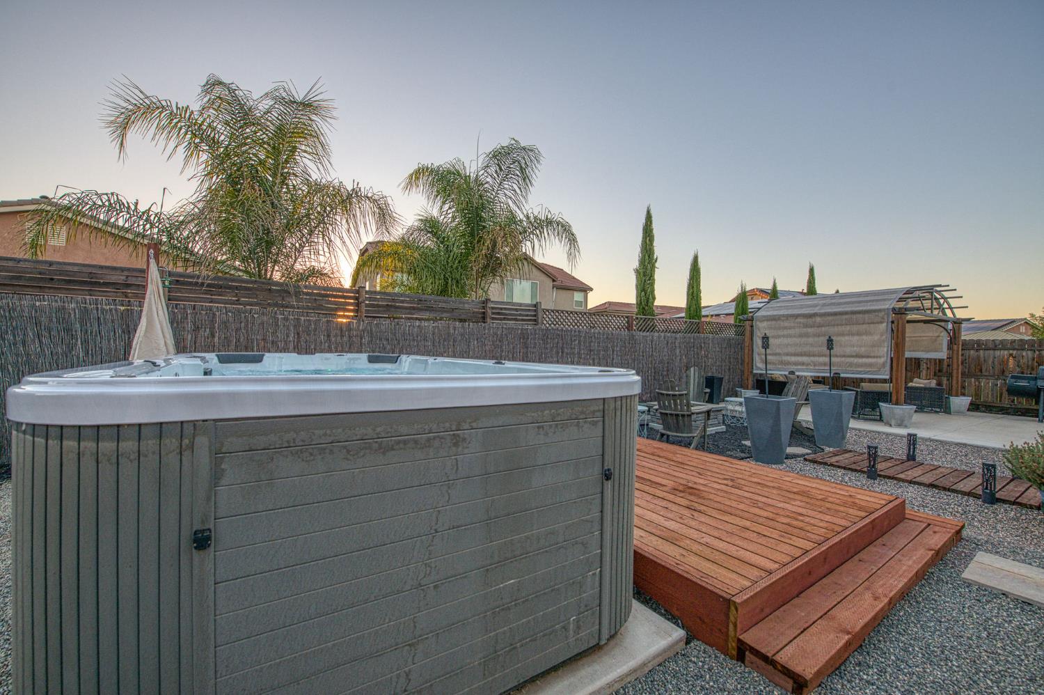 1066 La Canada Ave, Clovis, CA 93619
