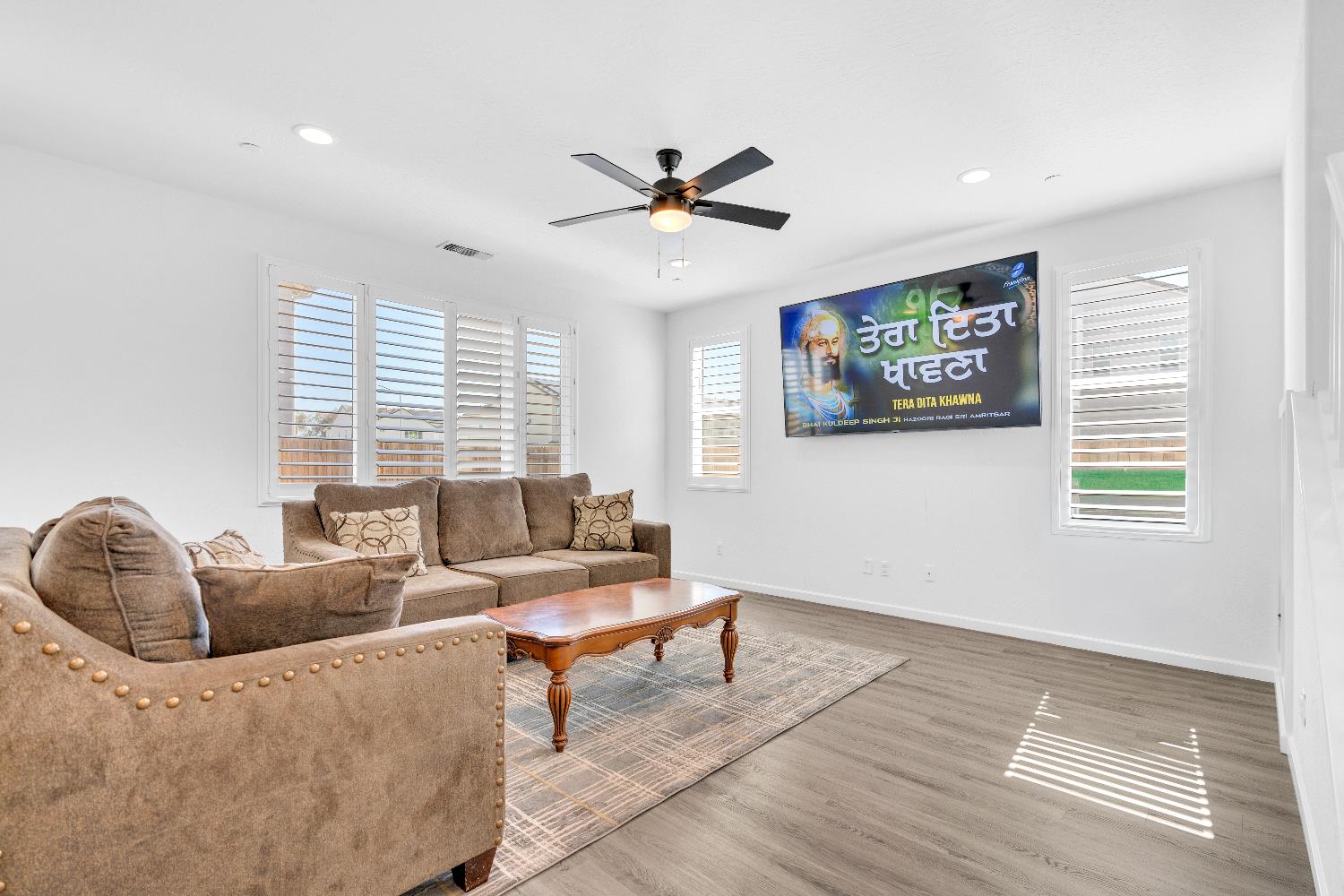 2148 N Millard Ave, Fresno, CA 93727