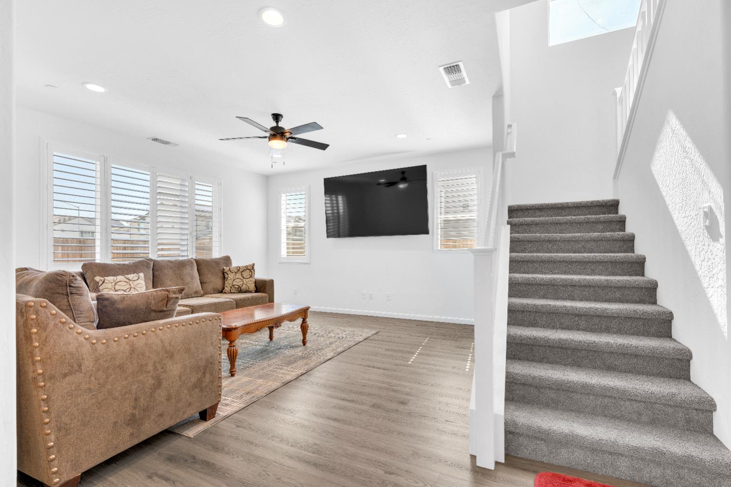 2148 N Millard Ave, Fresno, CA 93727