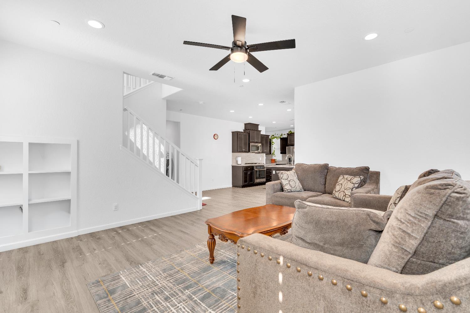 2148 N Millard Ave, Fresno, CA 93727