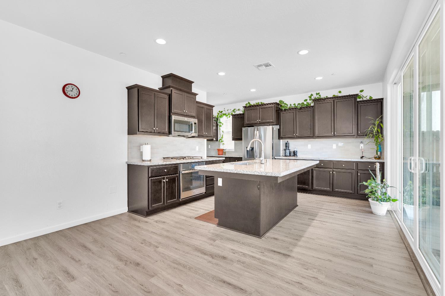 2148 N Millard Ave, Fresno, CA 93727