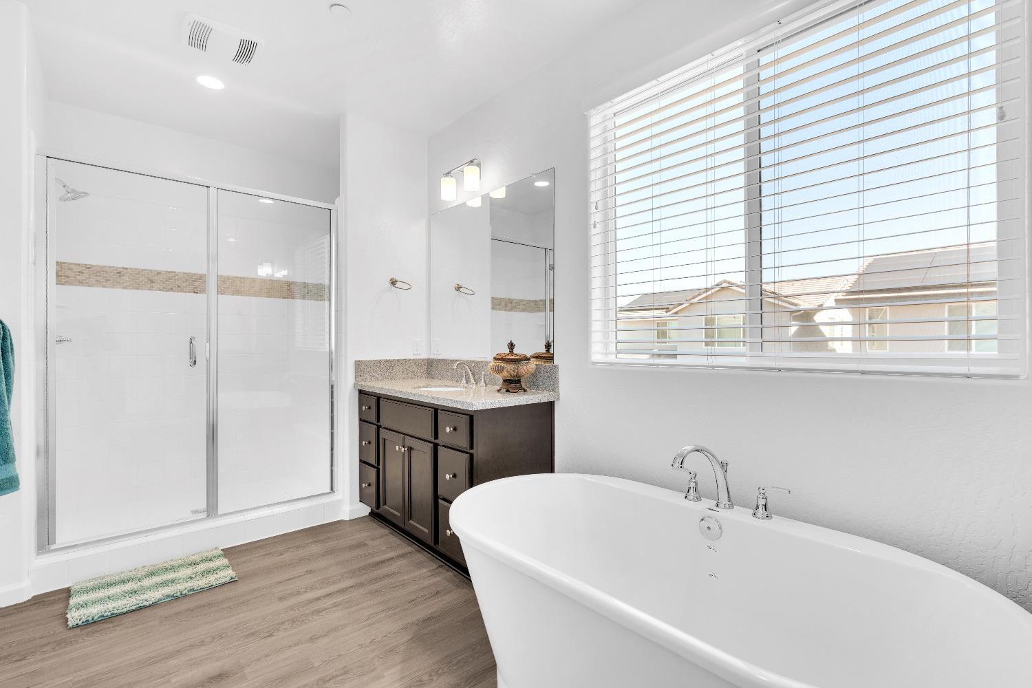 2148 N Millard Ave, Fresno, CA 93727