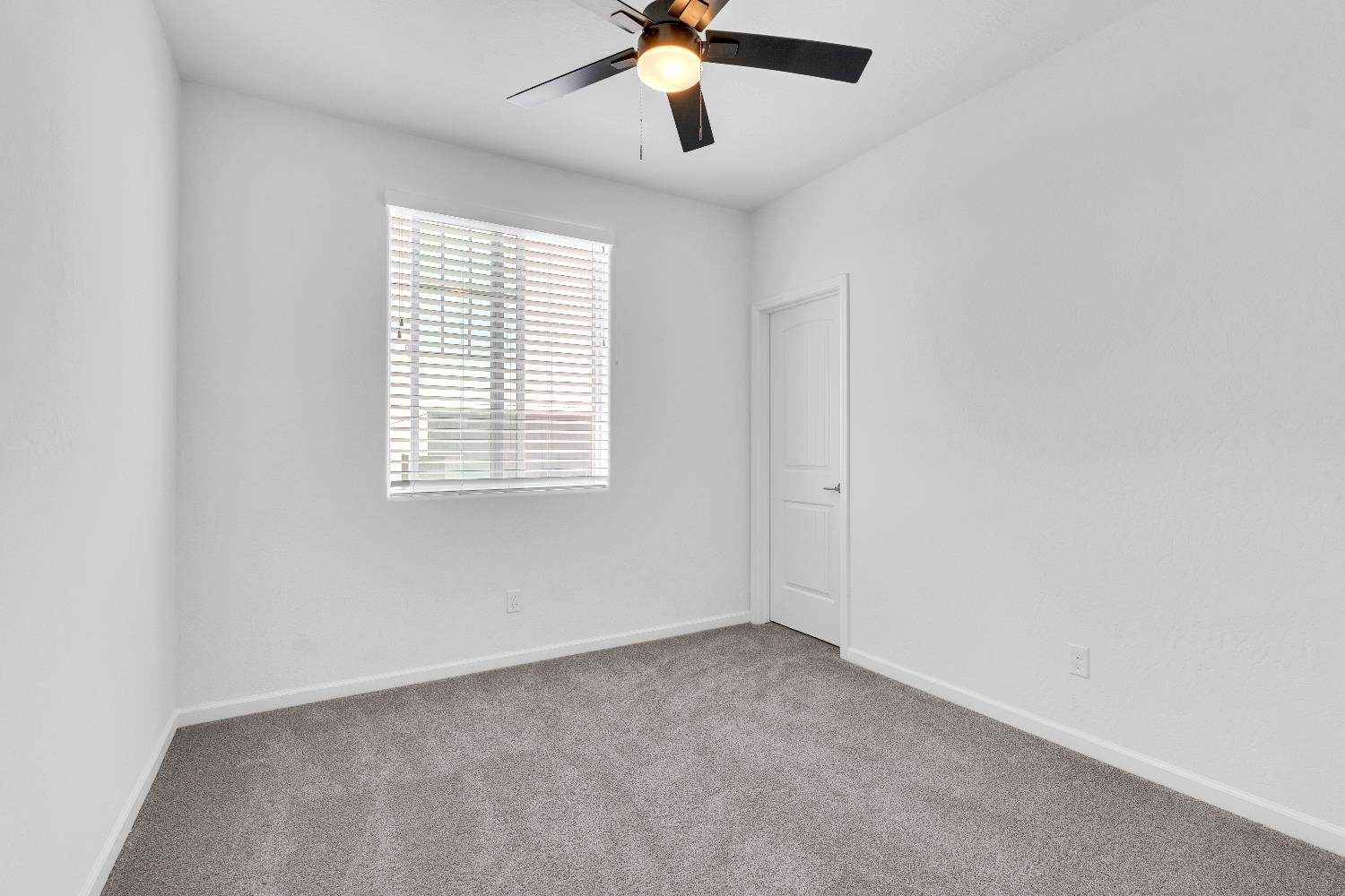 2148 N Millard Ave, Fresno, CA 93727