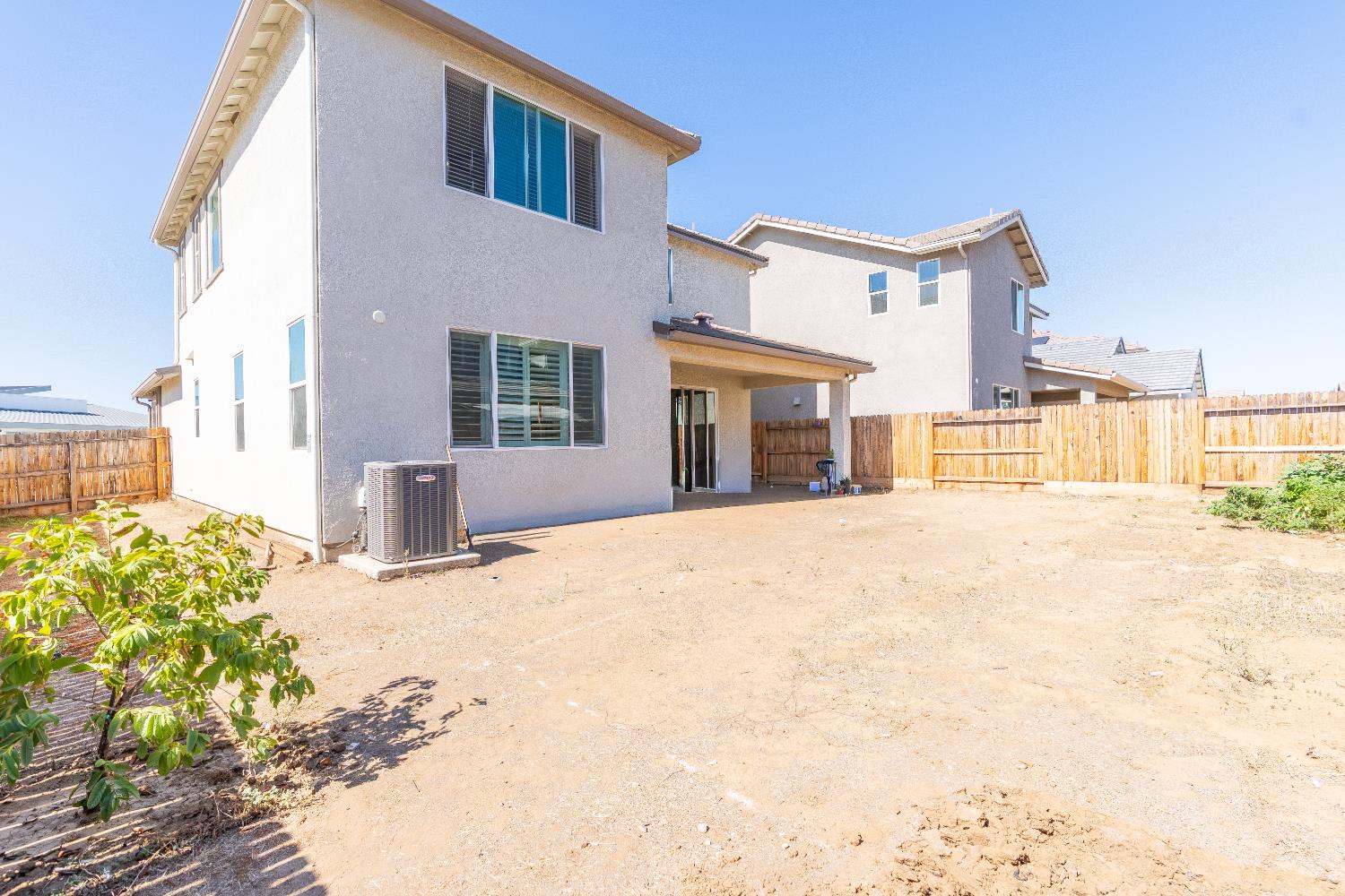 2148 N Millard Ave, Fresno, CA 93727