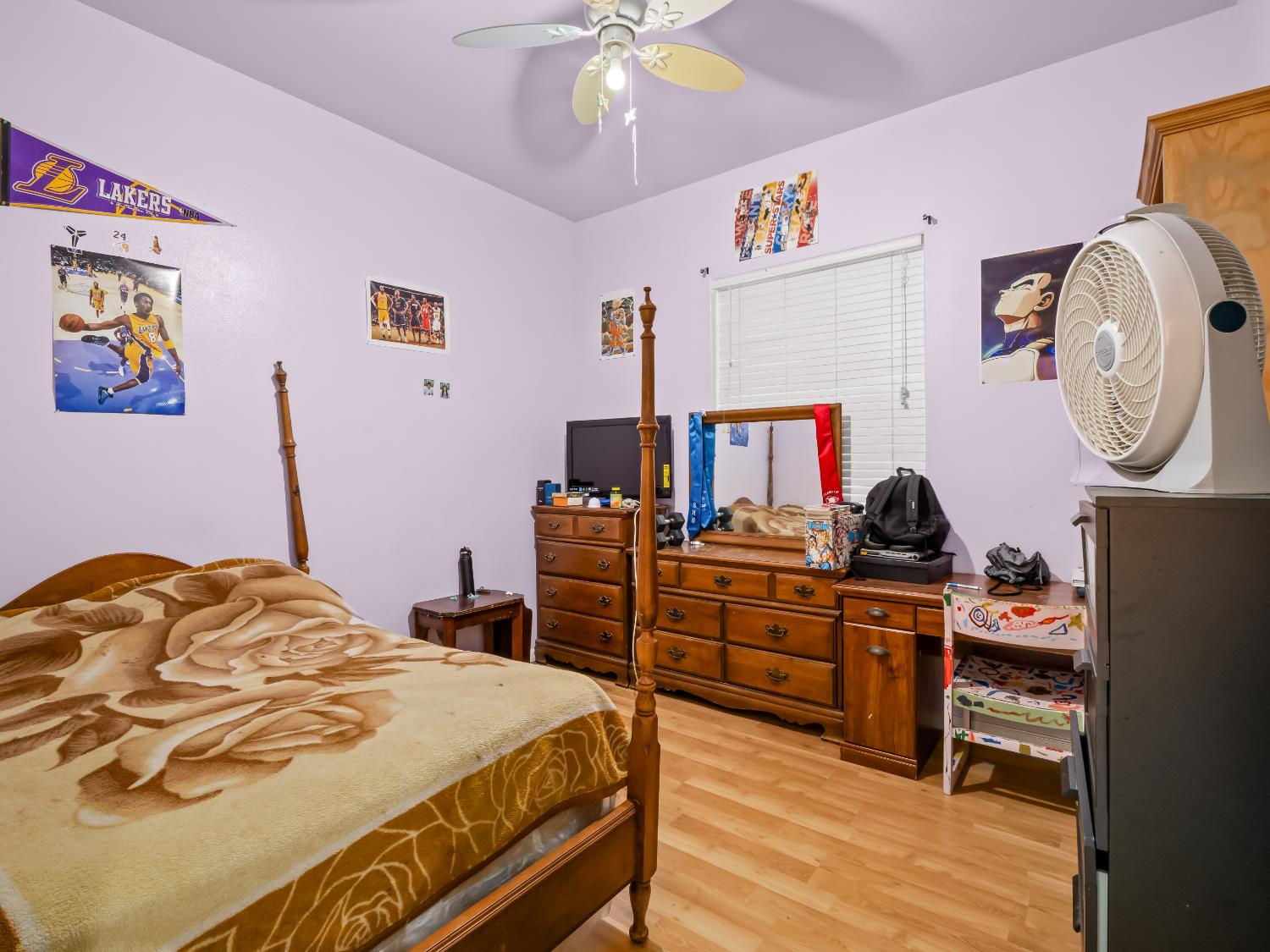 4769 N Emerald Peak Dr, Clovis, CA 93619