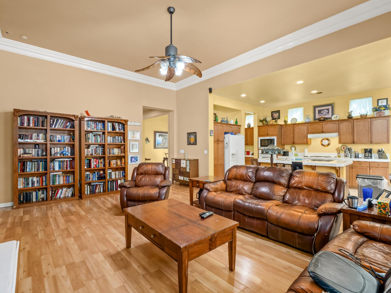 4769 N Emerald Peak Dr, Clovis, CA 93619