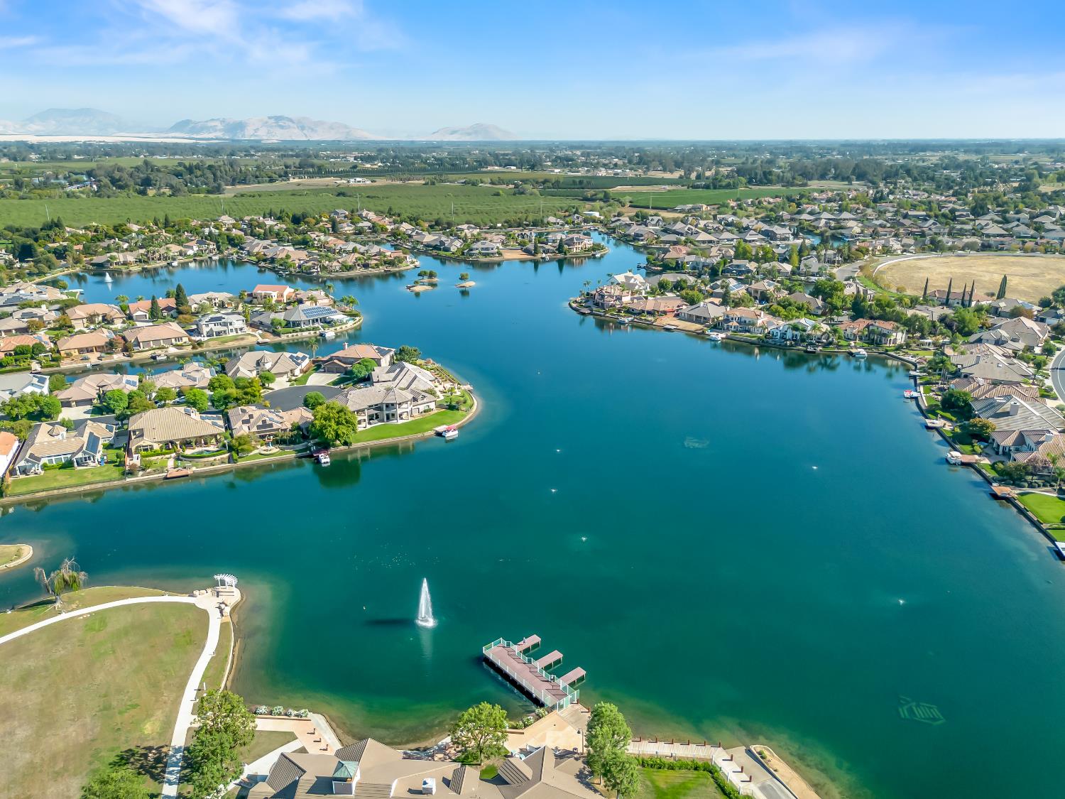 4769 N Emerald Peak Dr, Clovis, CA 93619