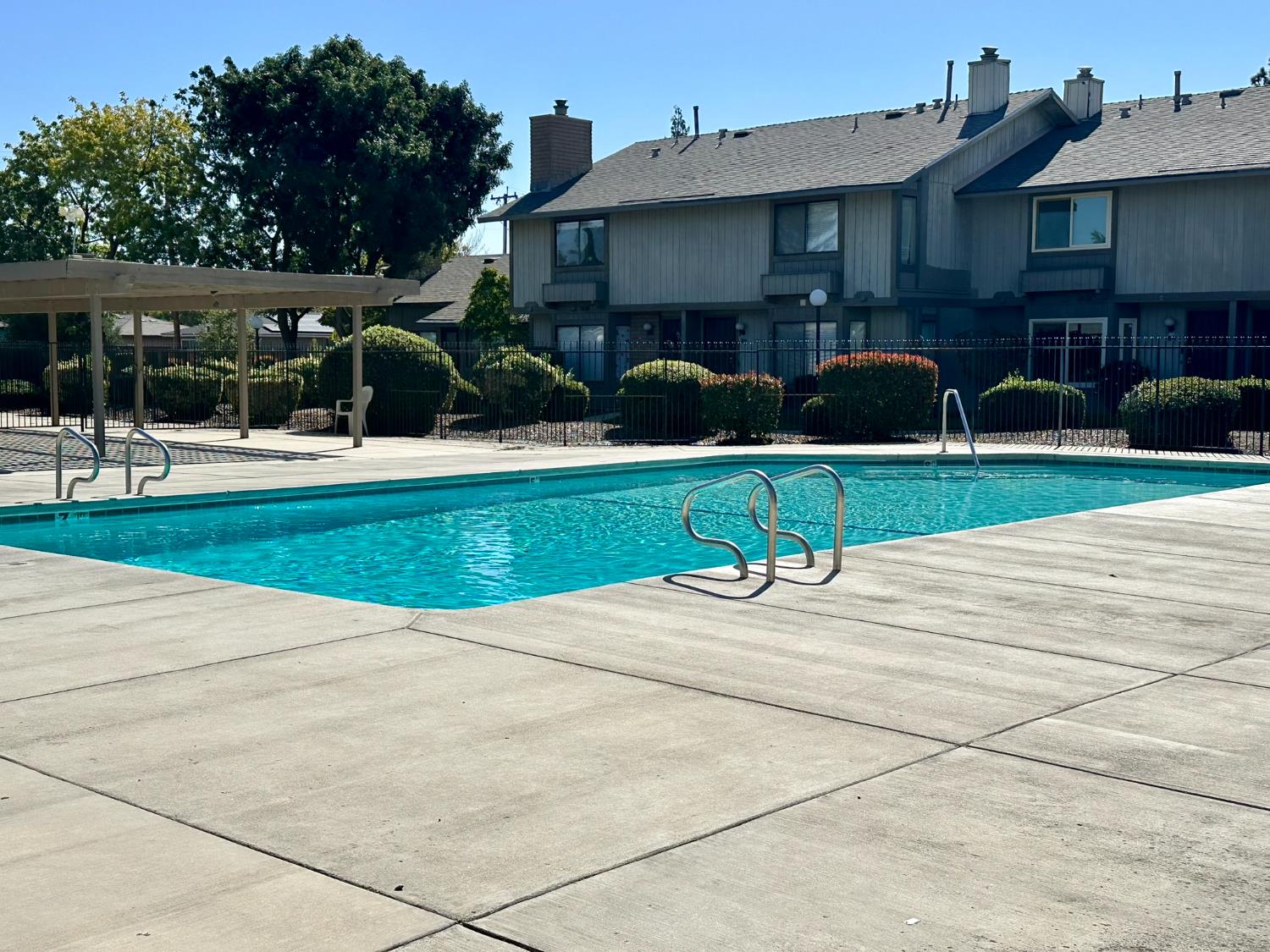 4676 E Alamos Ave #124, Fresno, CA 93726