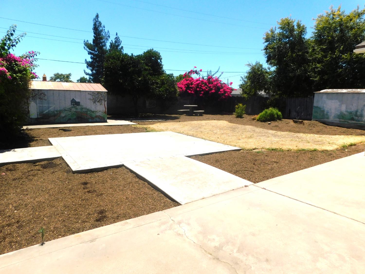 4774 E Hammond, Fresno, CA 93703