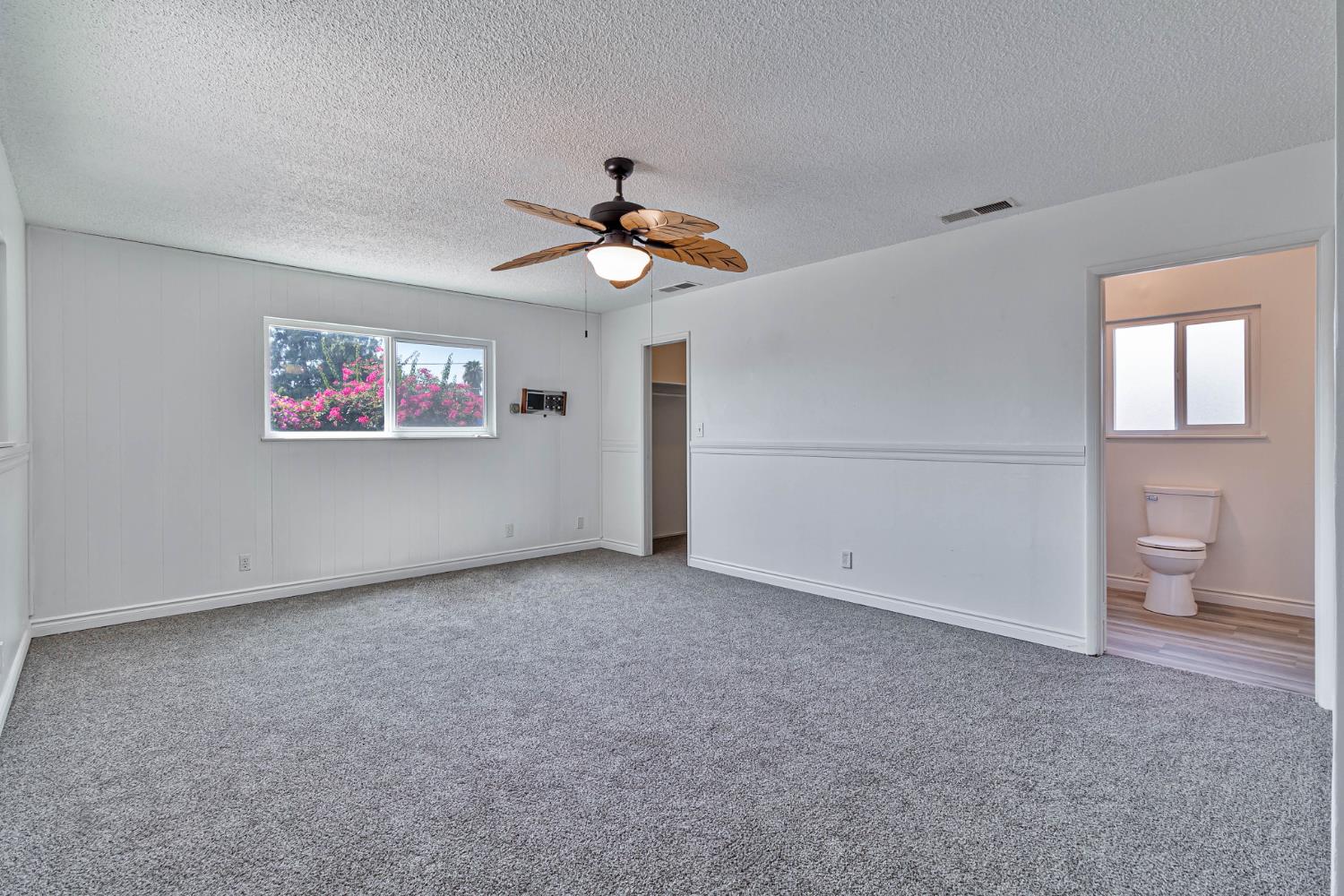 4774 E Hammond, Fresno, CA 93703