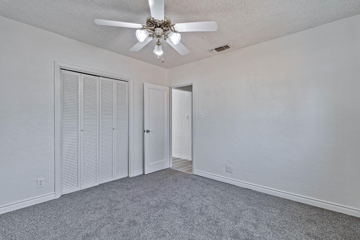 4774 E Hammond, Fresno, CA 93703