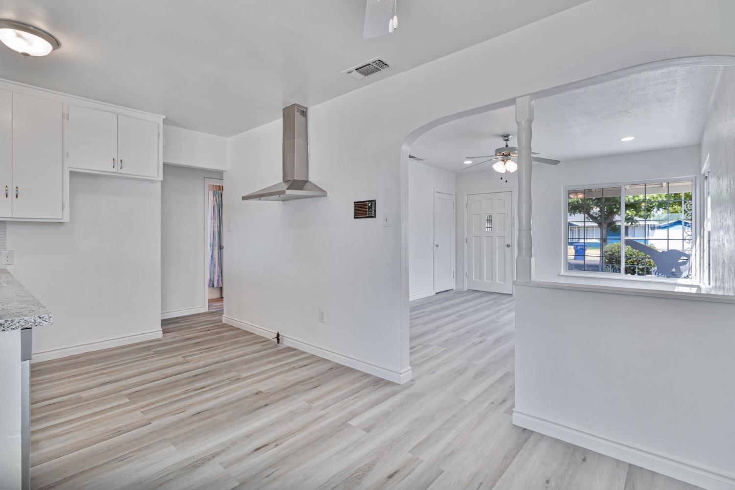 4774 E Hammond, Fresno, CA 93703