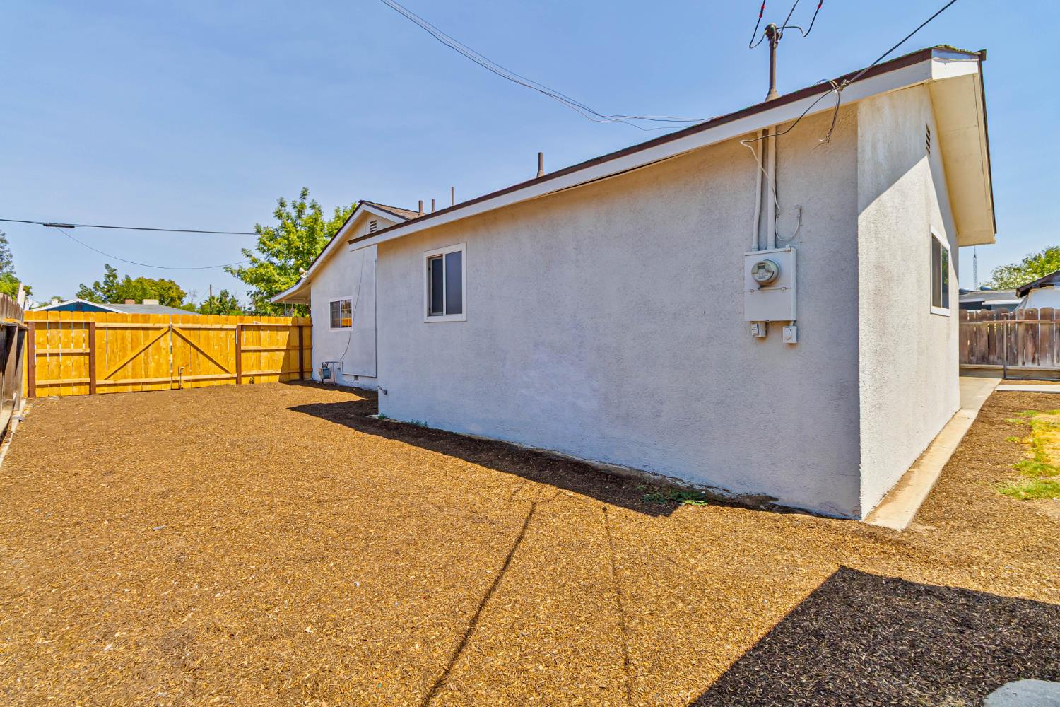 4774 E Hammond, Fresno, CA 93703