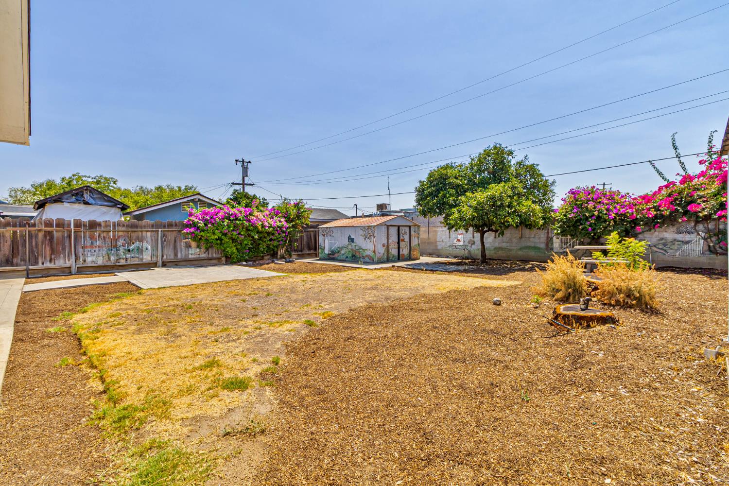 4774 E Hammond, Fresno, CA 93703
