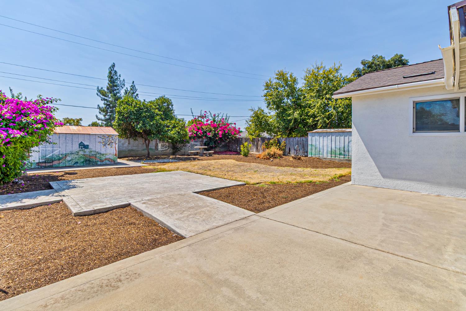 4774 E Hammond, Fresno, CA 93703