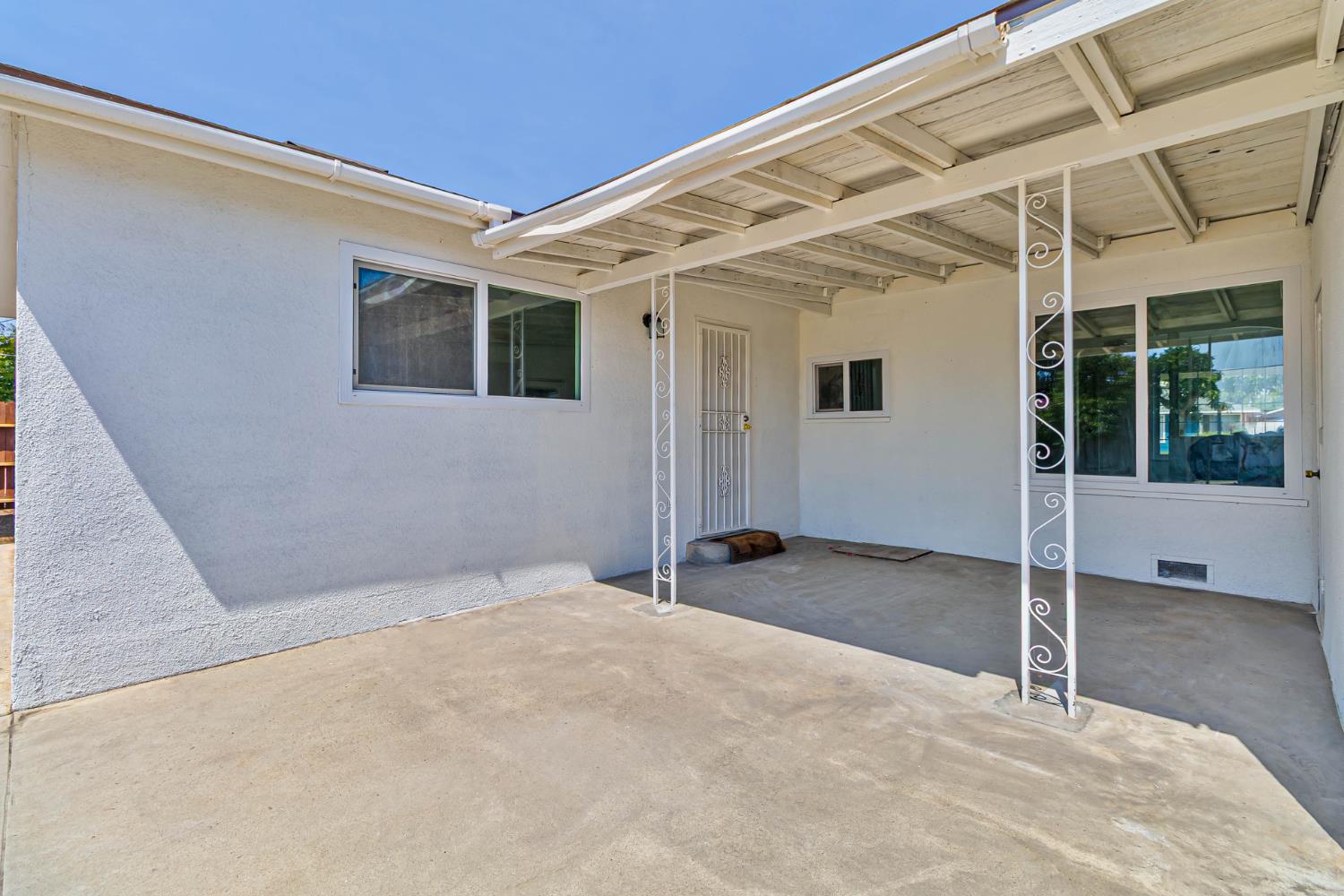 4774 E Hammond, Fresno, CA 93703