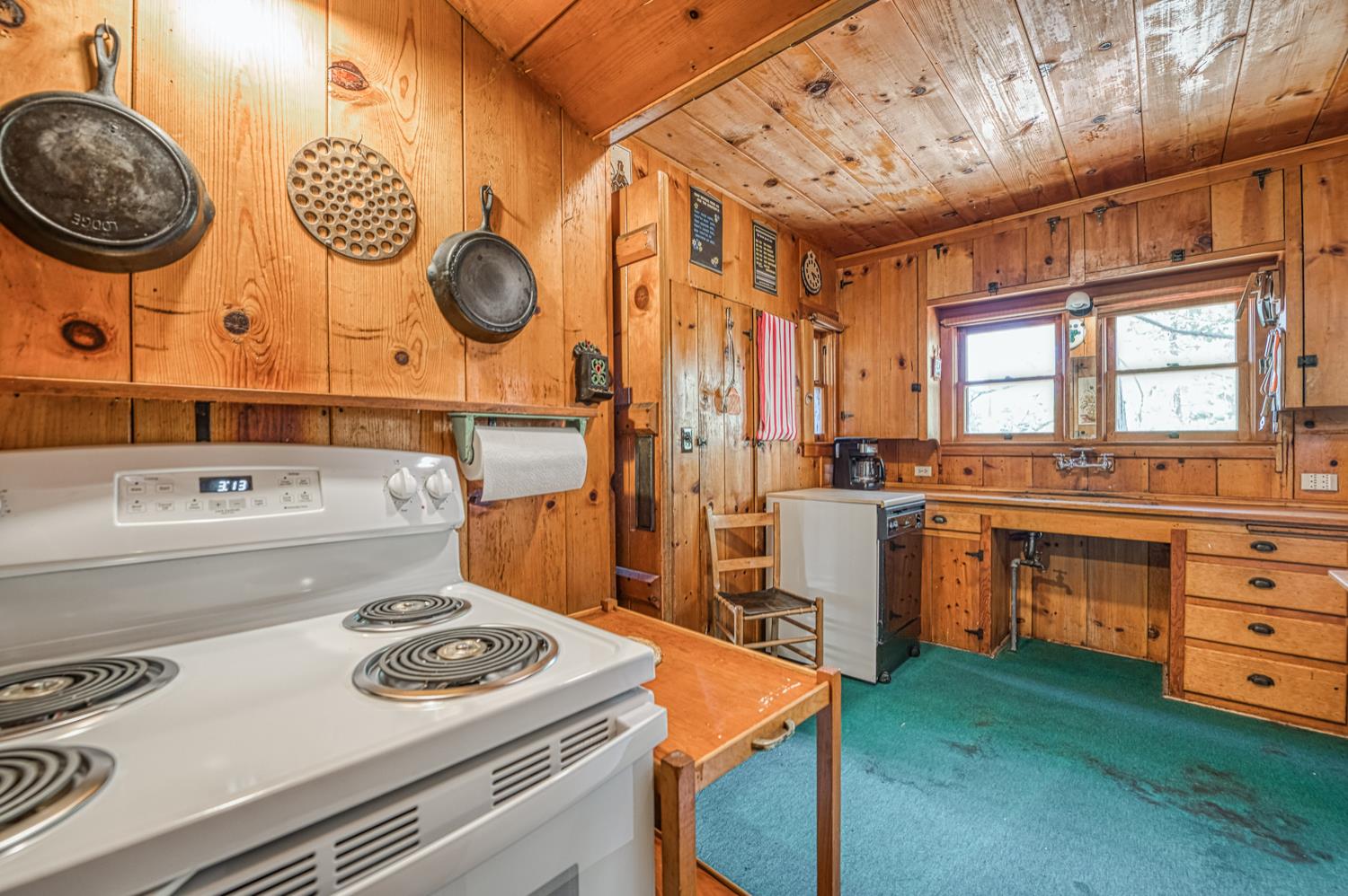 15 Rock Haven, Shaver Lake, CA 93664