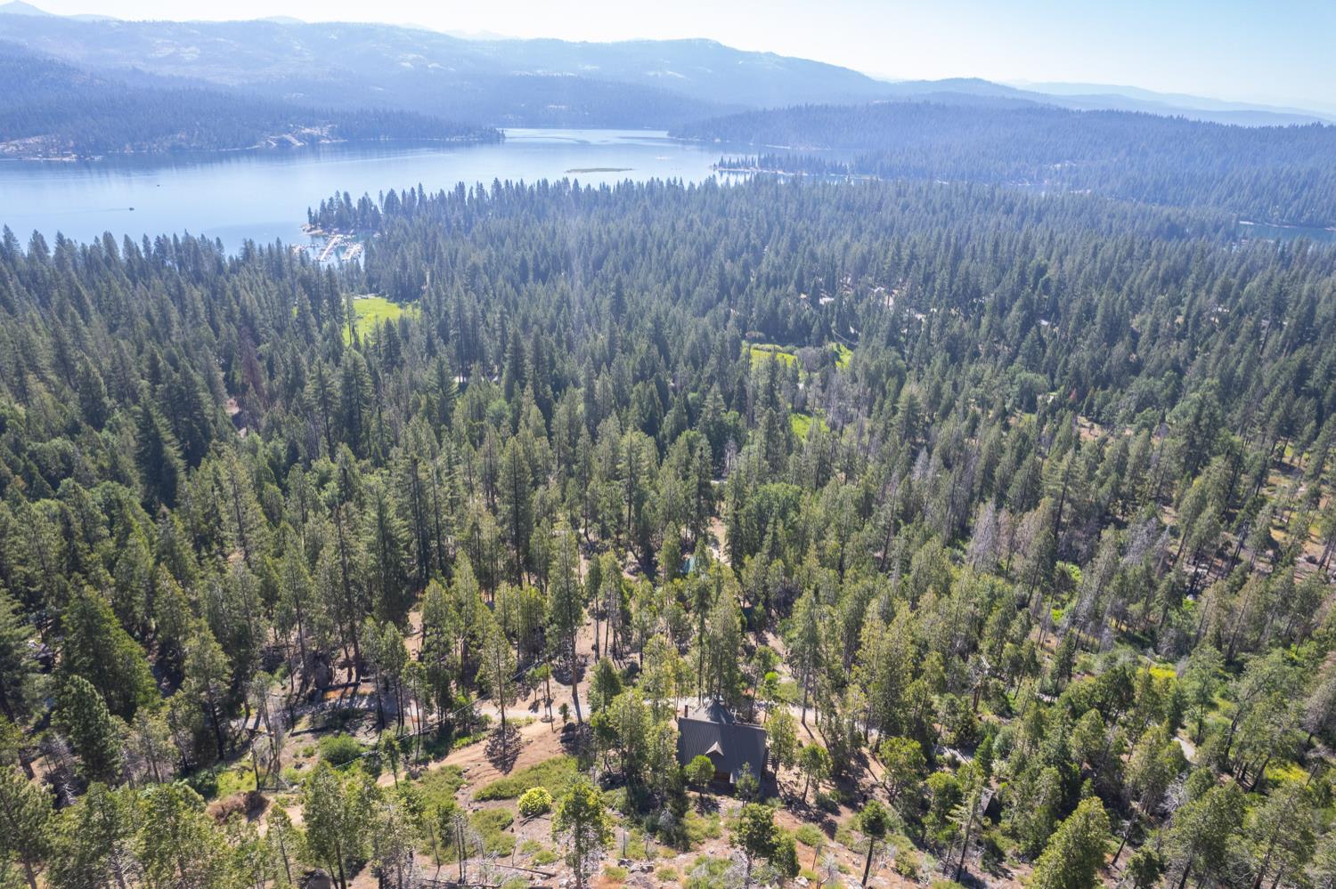 15 Rock Haven, Shaver Lake, CA 93664