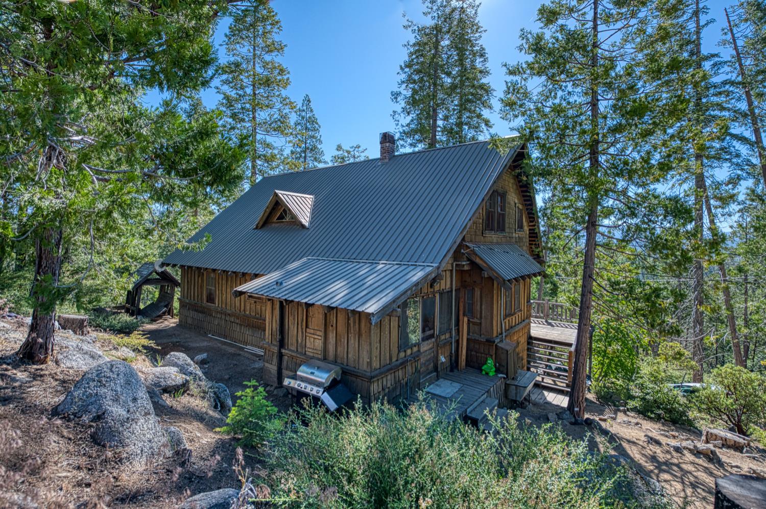 15 Rock Haven, Shaver Lake, CA 93664