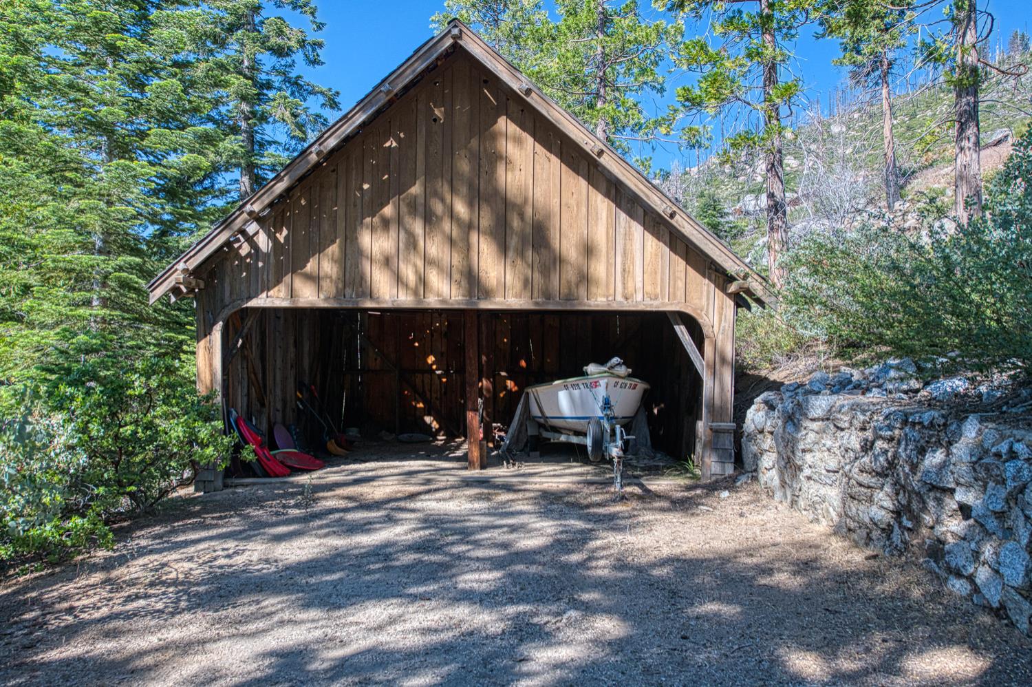 15 Rock Haven, Shaver Lake, CA 93664