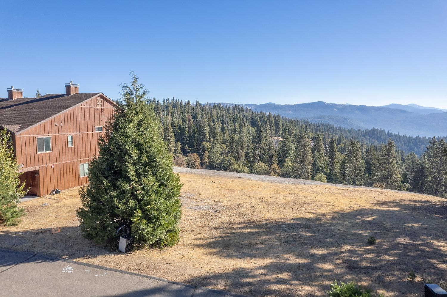 42308 Majestic Ln, Shaver Lake, CA 93664