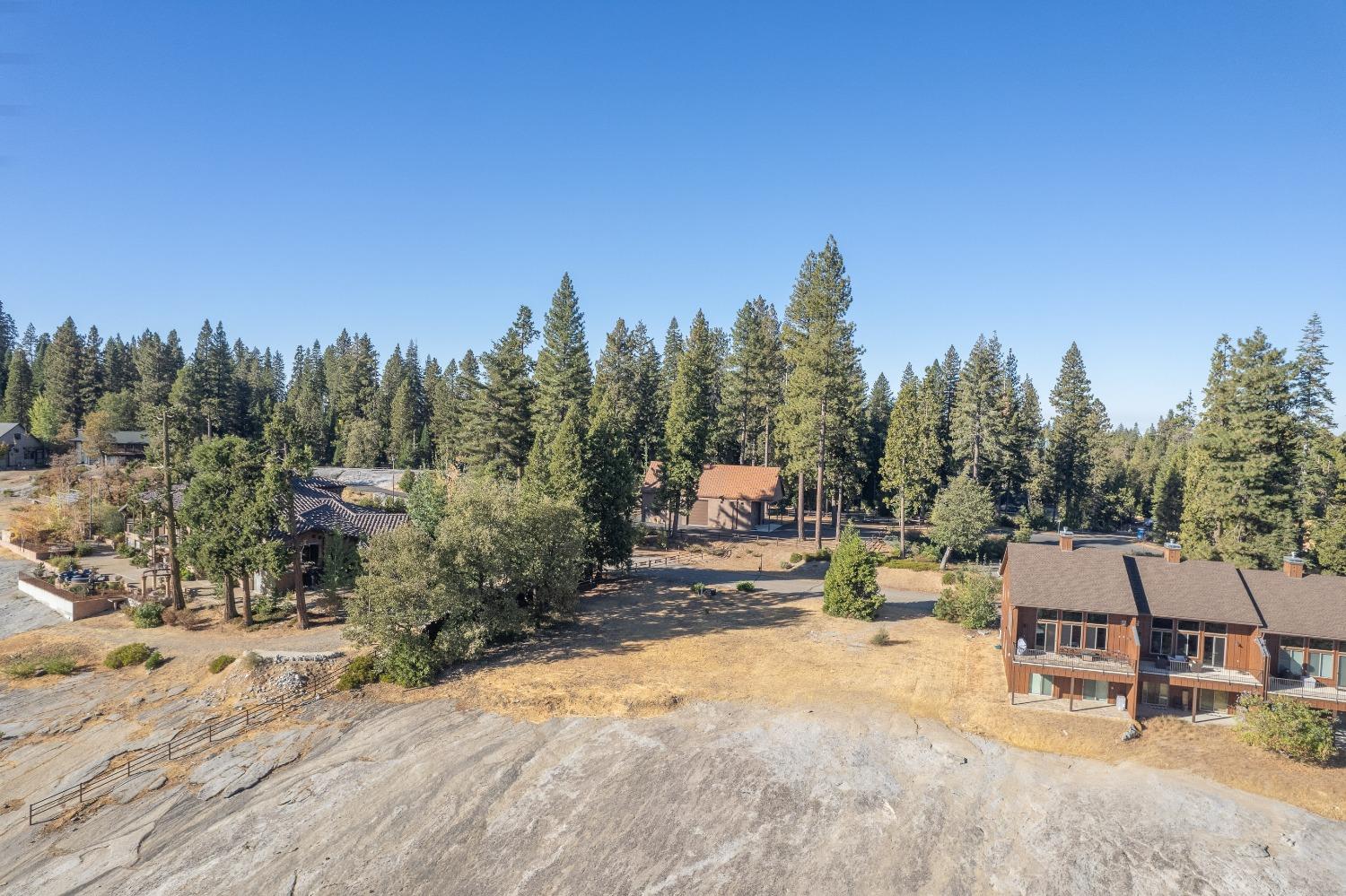 42308 Majestic Ln, Shaver Lake, CA 93664