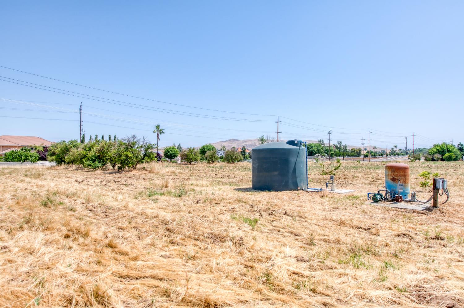 5189 E Copper Ave, Clovis, CA 93619