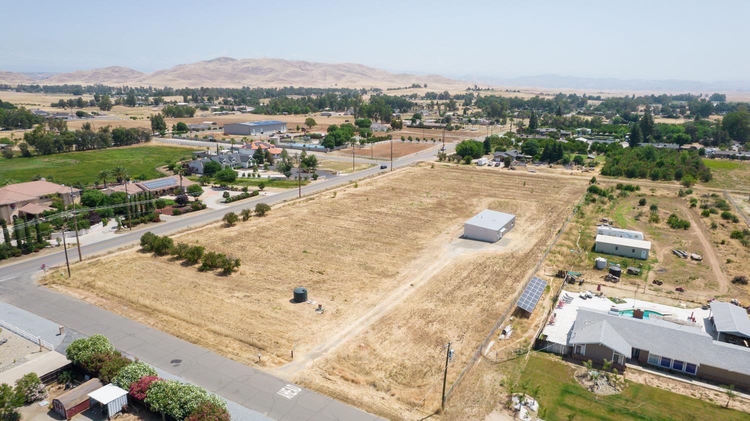 5189 E Copper Ave, Clovis, CA 93619