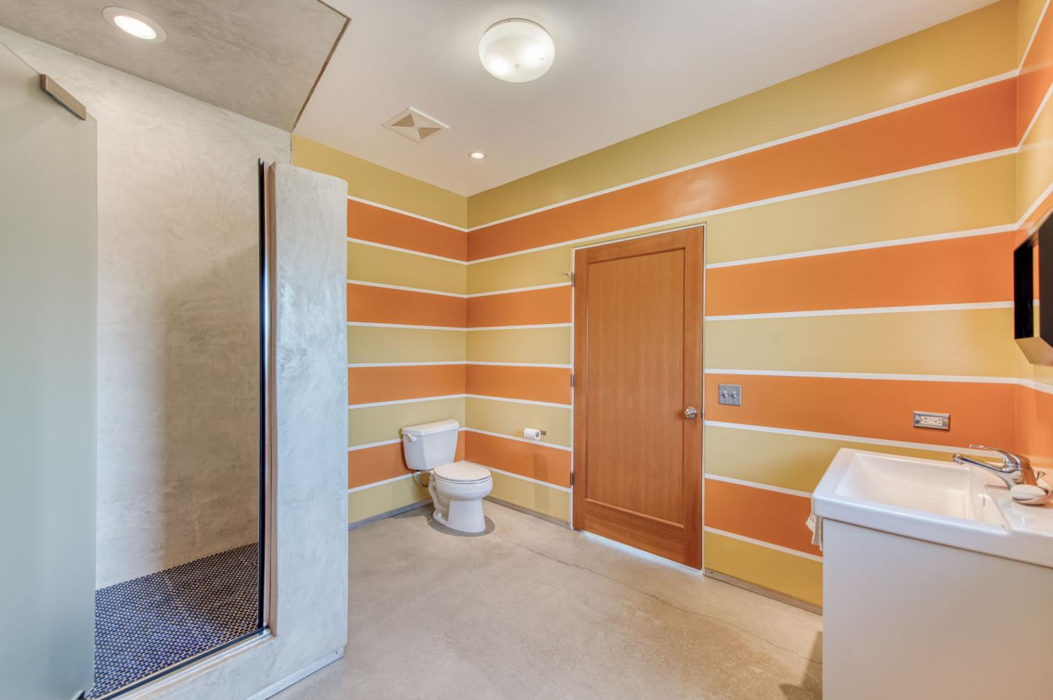 5189 E Copper Ave, Clovis, CA 93619